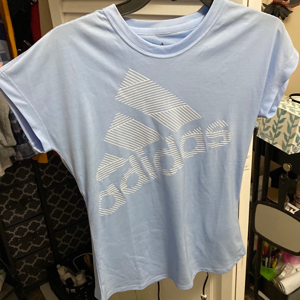 Brand new never worn addias tshirt